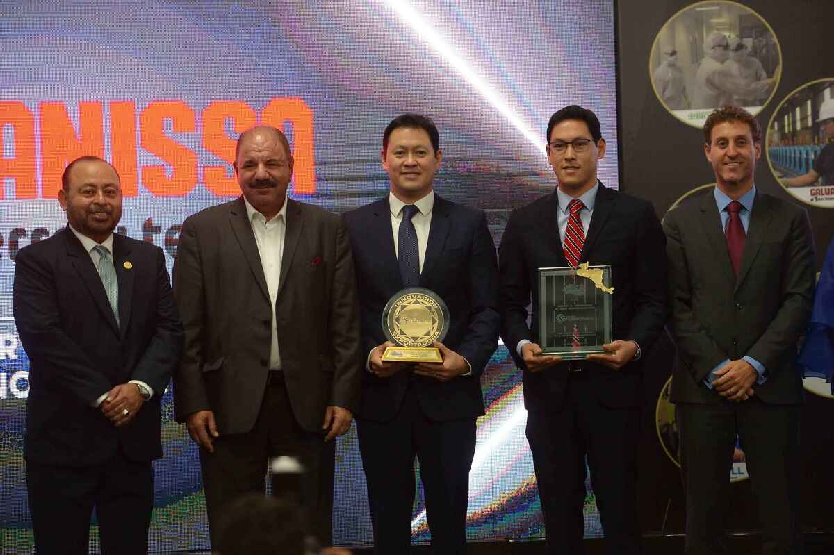Galvanissa es galardonada por COEXPORT como Exportador al área centroamericana y por su Innovación exportadora